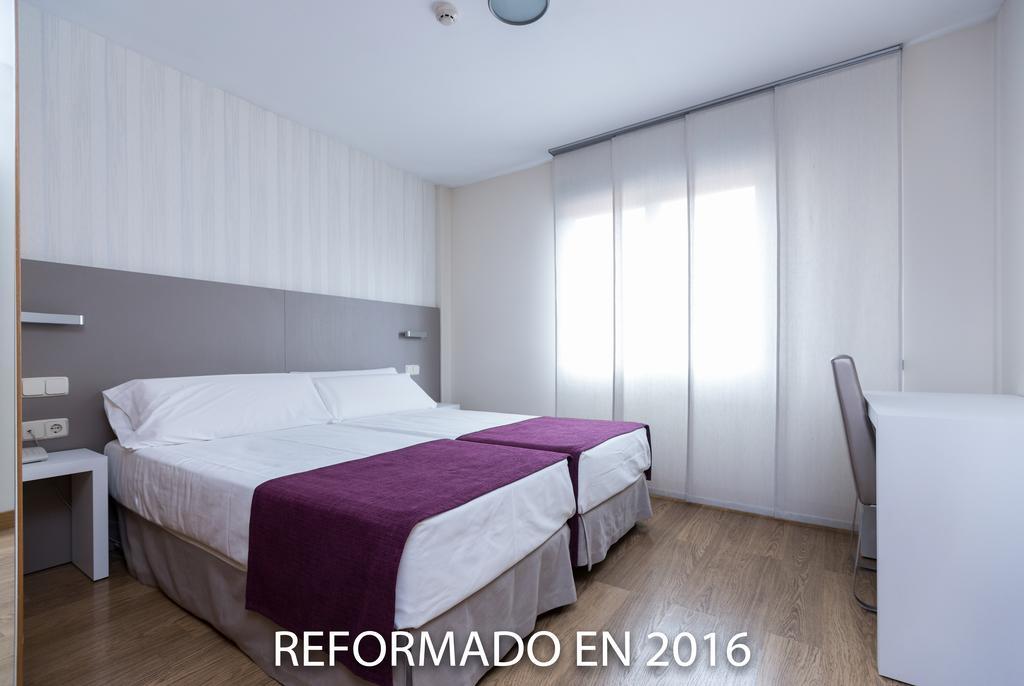 Di' Carlo Hotell Madrid Exteriör bild